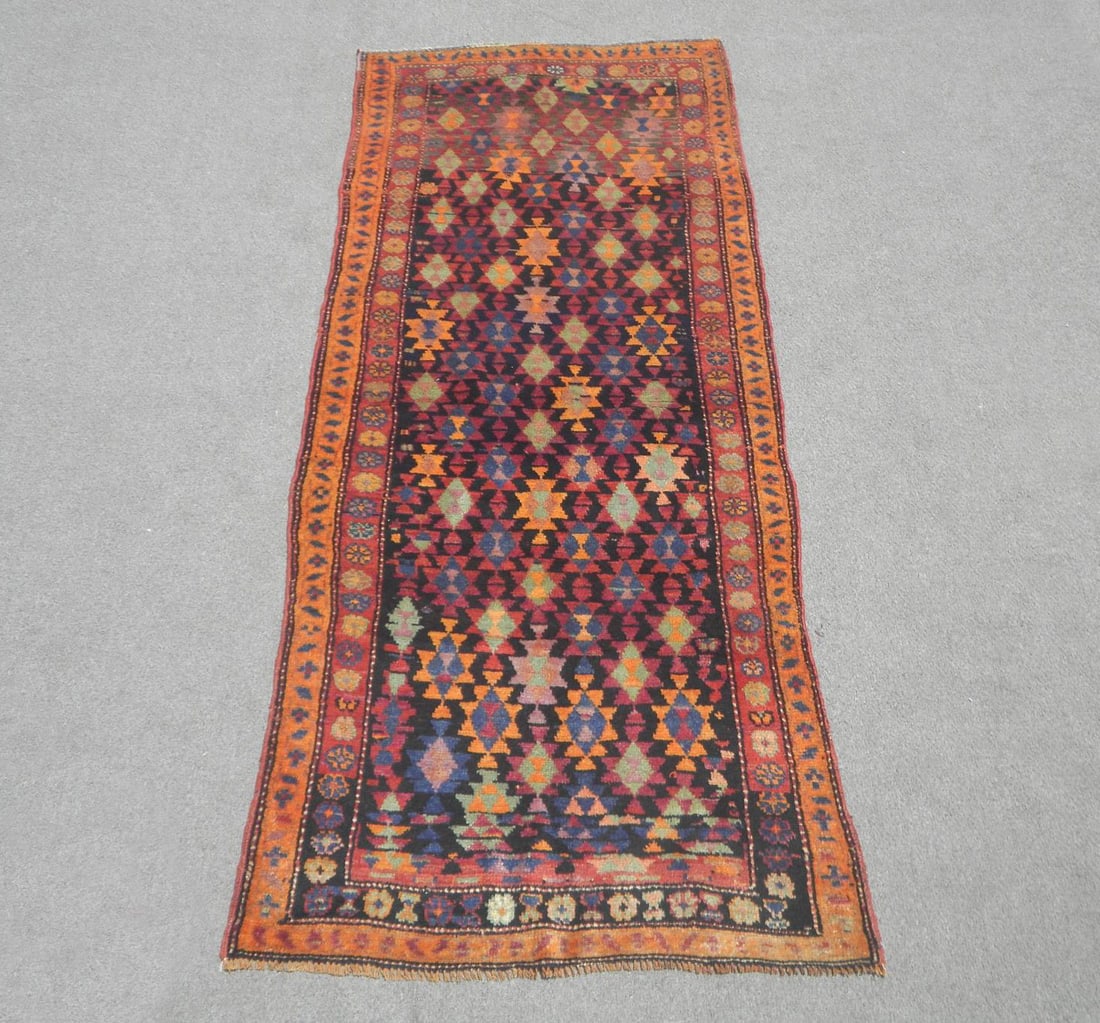 Semi Antique Tribal Luri 9.1x3.11 (1 of 6)