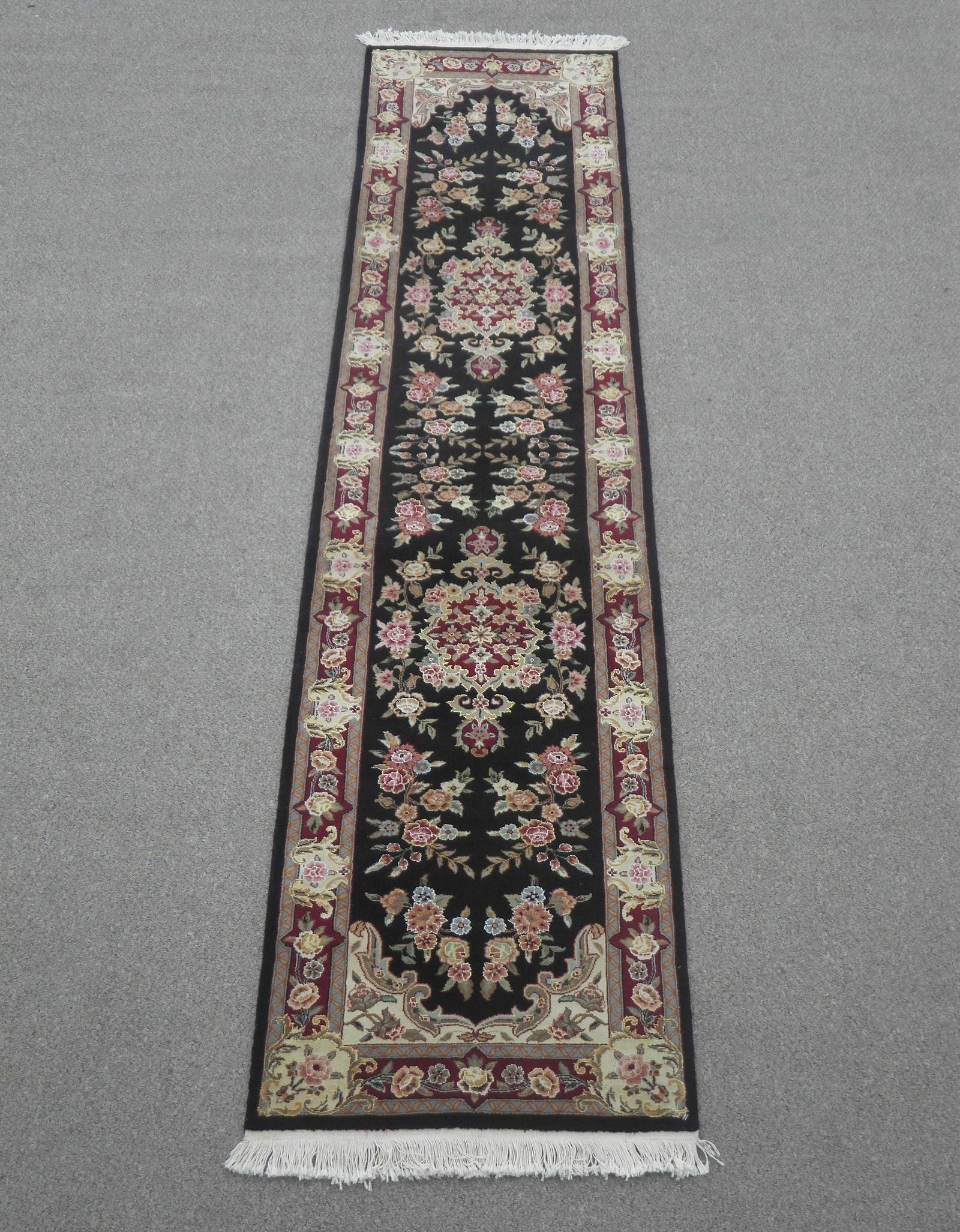 Silk Highlighted Kashan Design 2.3x10.0 (1 of 5)