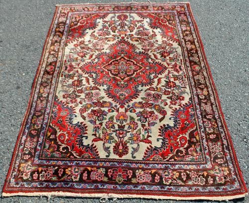 Semi Antique Handmade Persian Lilian 4.5x6.5: Fine looking semi antique Handwoven Persian Lilian. Size 4.5 X 6.5 ft, made of fine quality baby lamb's wool pile on cotton foundation, all natural vegetable dyes, incorporating a free flowing floral 