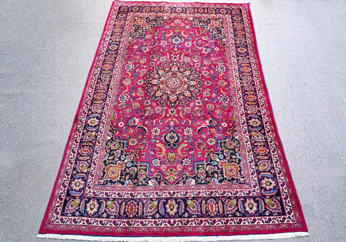Authentic Persian Mashhad 6.8x10.5: Handmade Persian Mashhad rug. Size 6.8x10.5 ft, made of fine quality baby lamb's wool pile on cotton foundation, all natural vegetable dye, incorporating a floral pattern with a multicolor central med