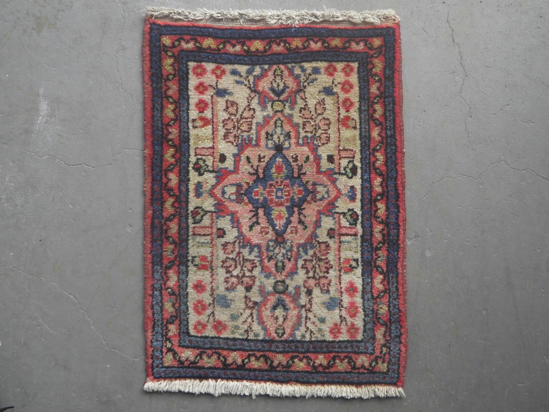 Semi Antiqe Persian Hamedan 1.7x2.1: Handmade semi antiqe Persian Hamedan rug. Size 1.7x2.1 ft, made of quality wool pile on cotton foundation, incorporating a floral pattern on an ivory background with a central large medallion and is f