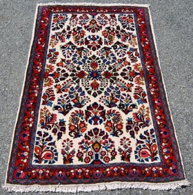 Finely Done Elegant Design Persian Sarouk 5.2x3.2