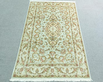 Handmade Wool/Silk Persian Design 8.9x5.9