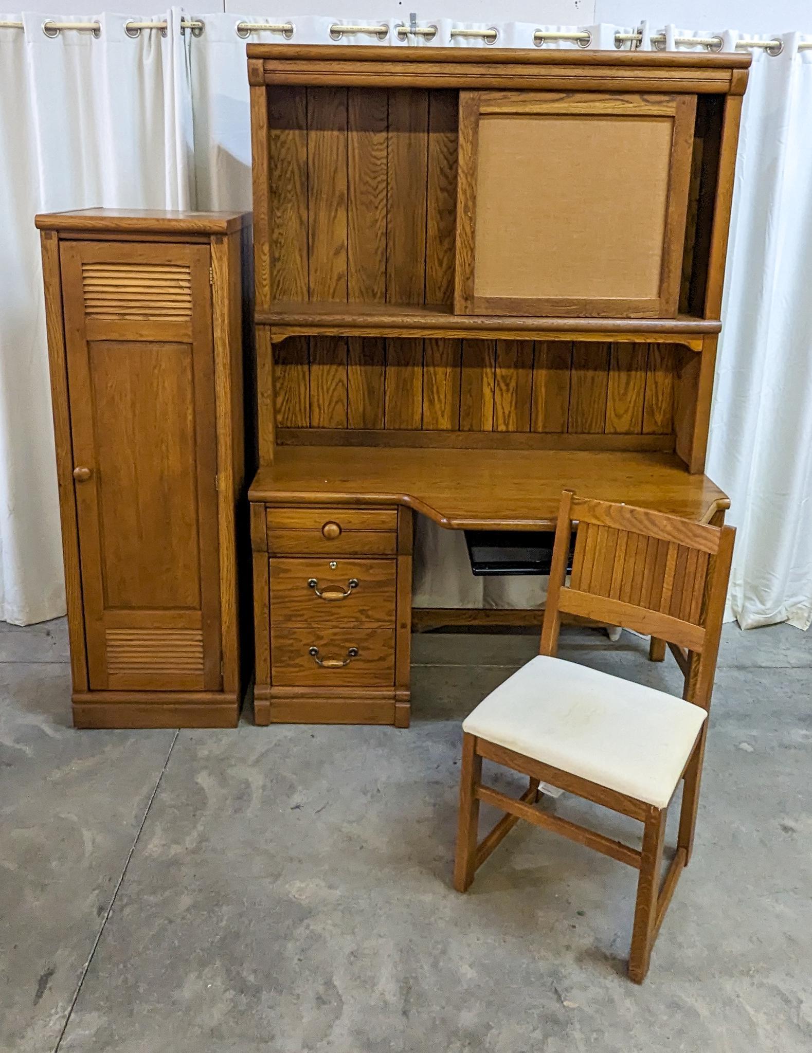 Lexington Furniture Oak Office Set Auction
