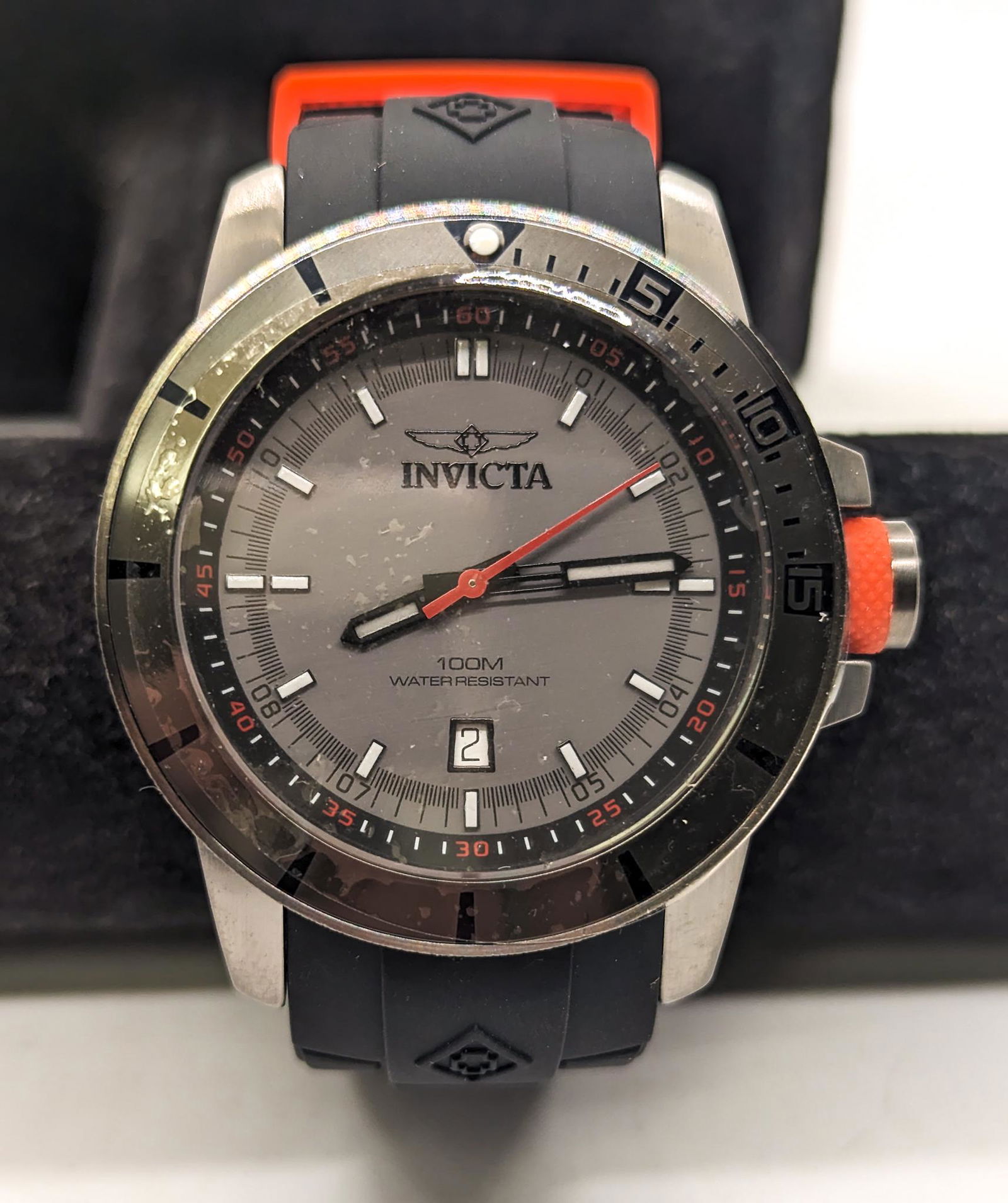 Invicta Pro Diver Men's Watch in Case (1 of 5)