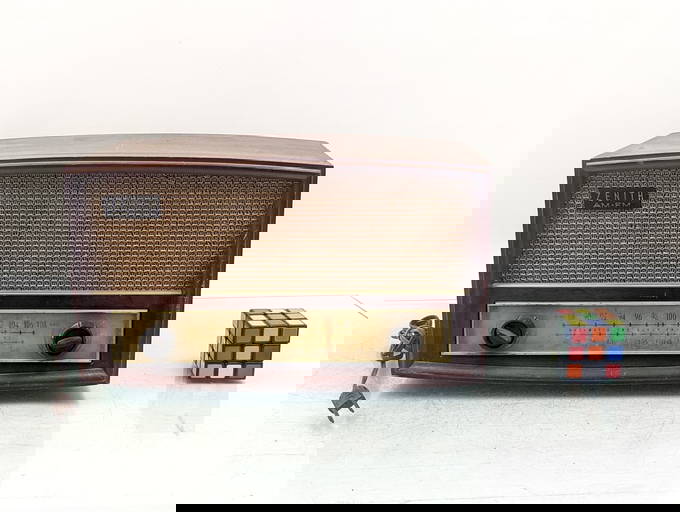 Vintage Zenith Am/fm Radio