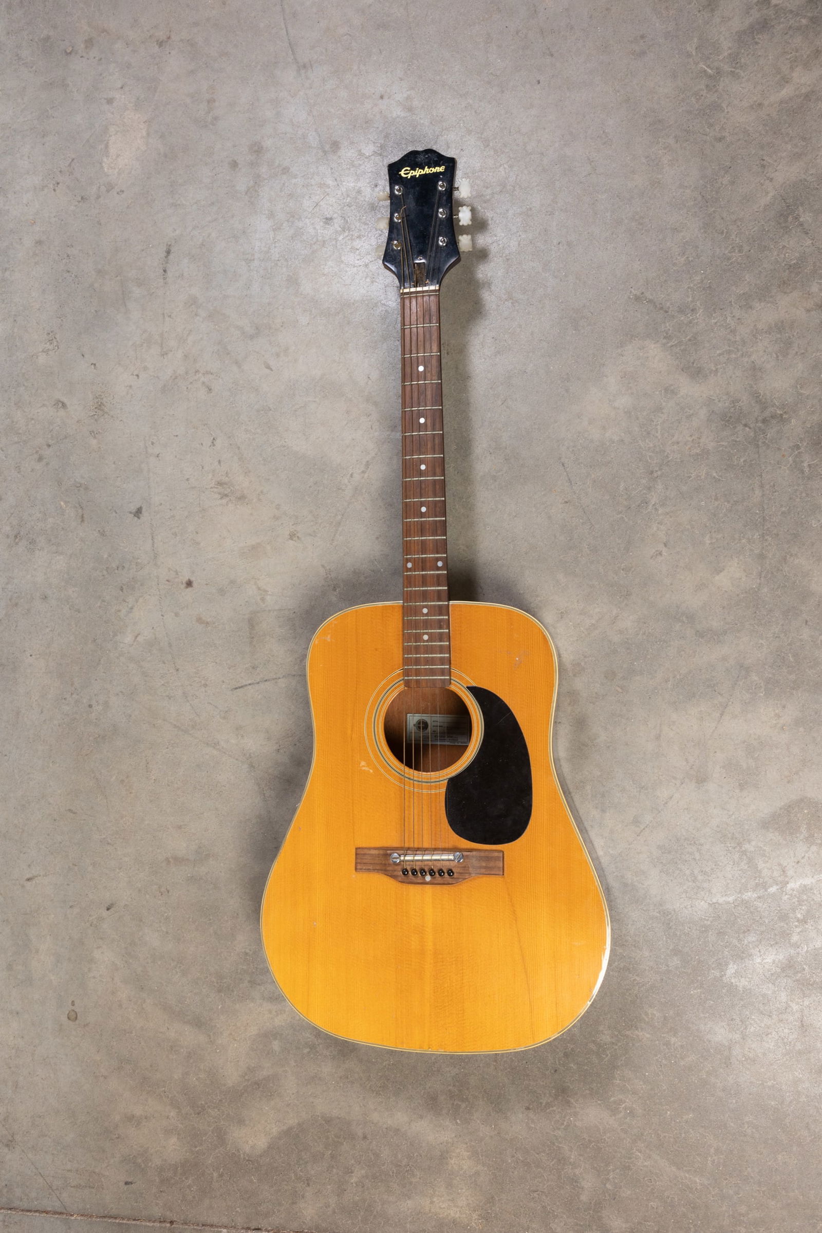 Vintage Epiphone Acoustic Guitar Auction