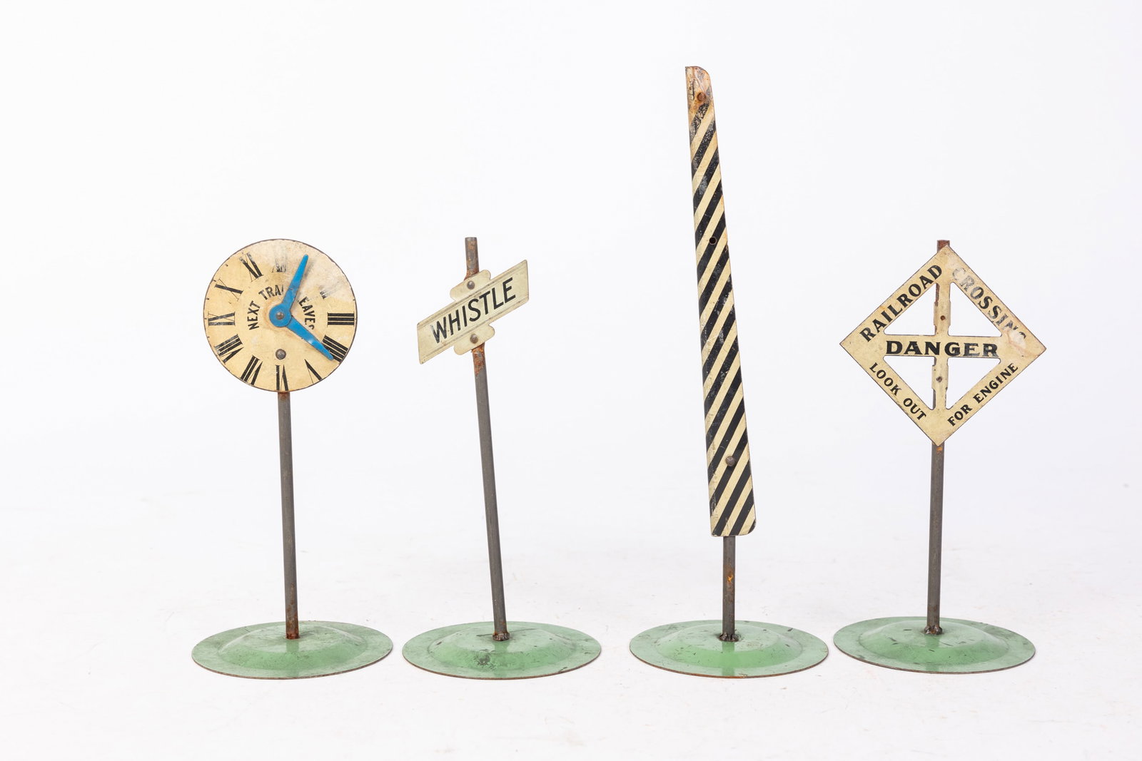 Four Pre War Model Railroad Accessories (1 of 6)