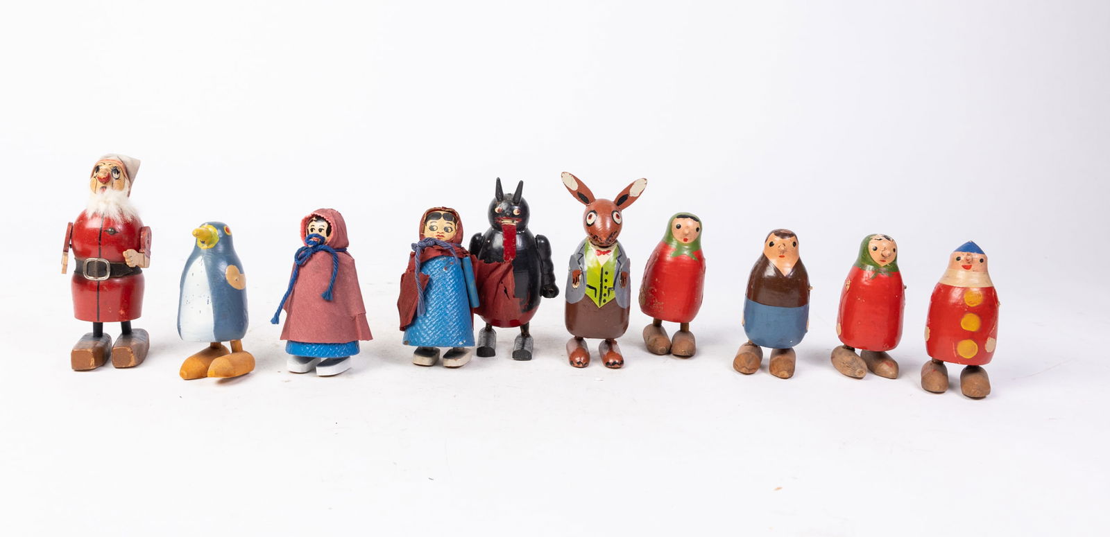 Fourteen Wooden Wilson Walkies Vintage Toys (1 of 6)