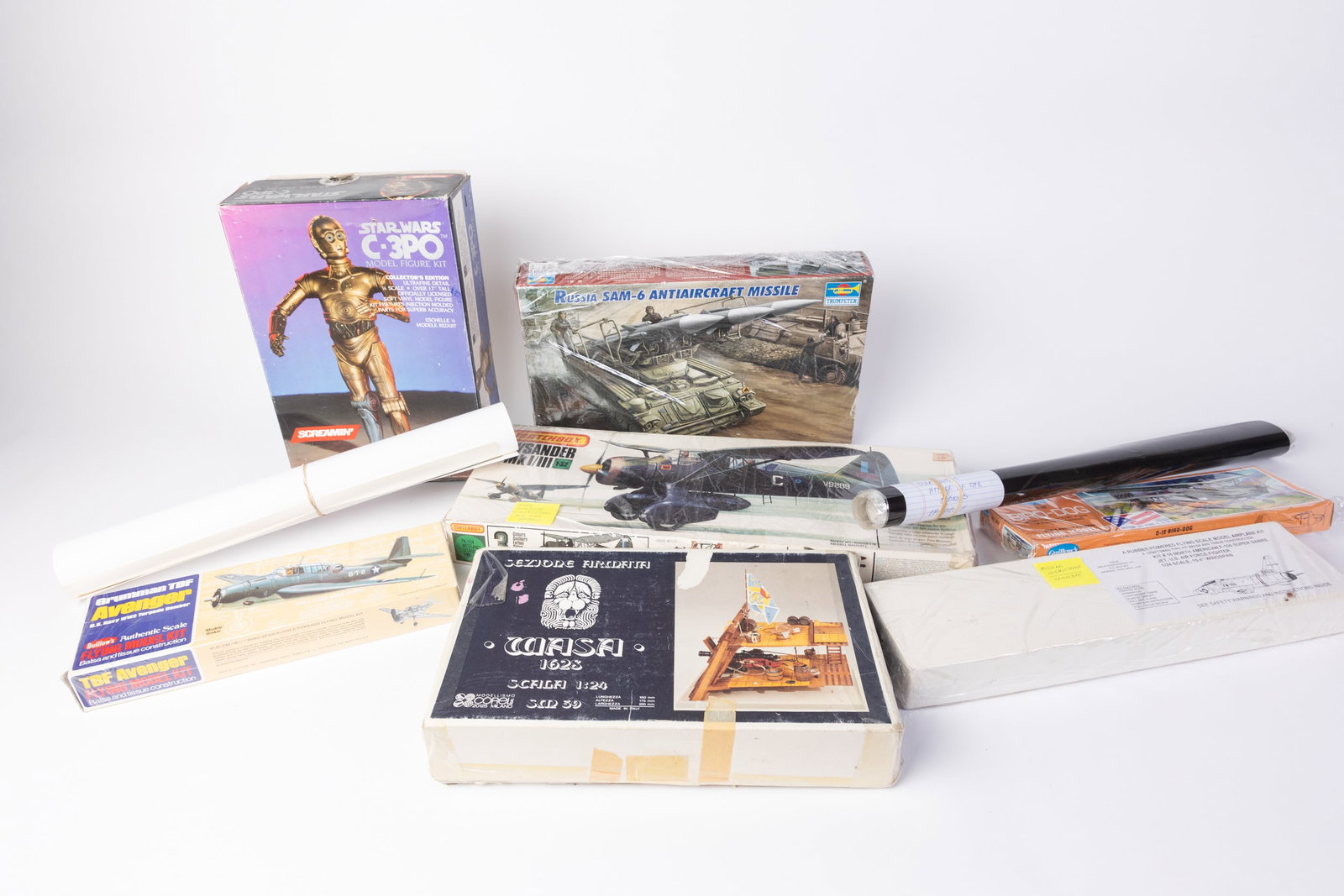 Vintage Model Building Kits Featuring Star Wars (1 of 6)