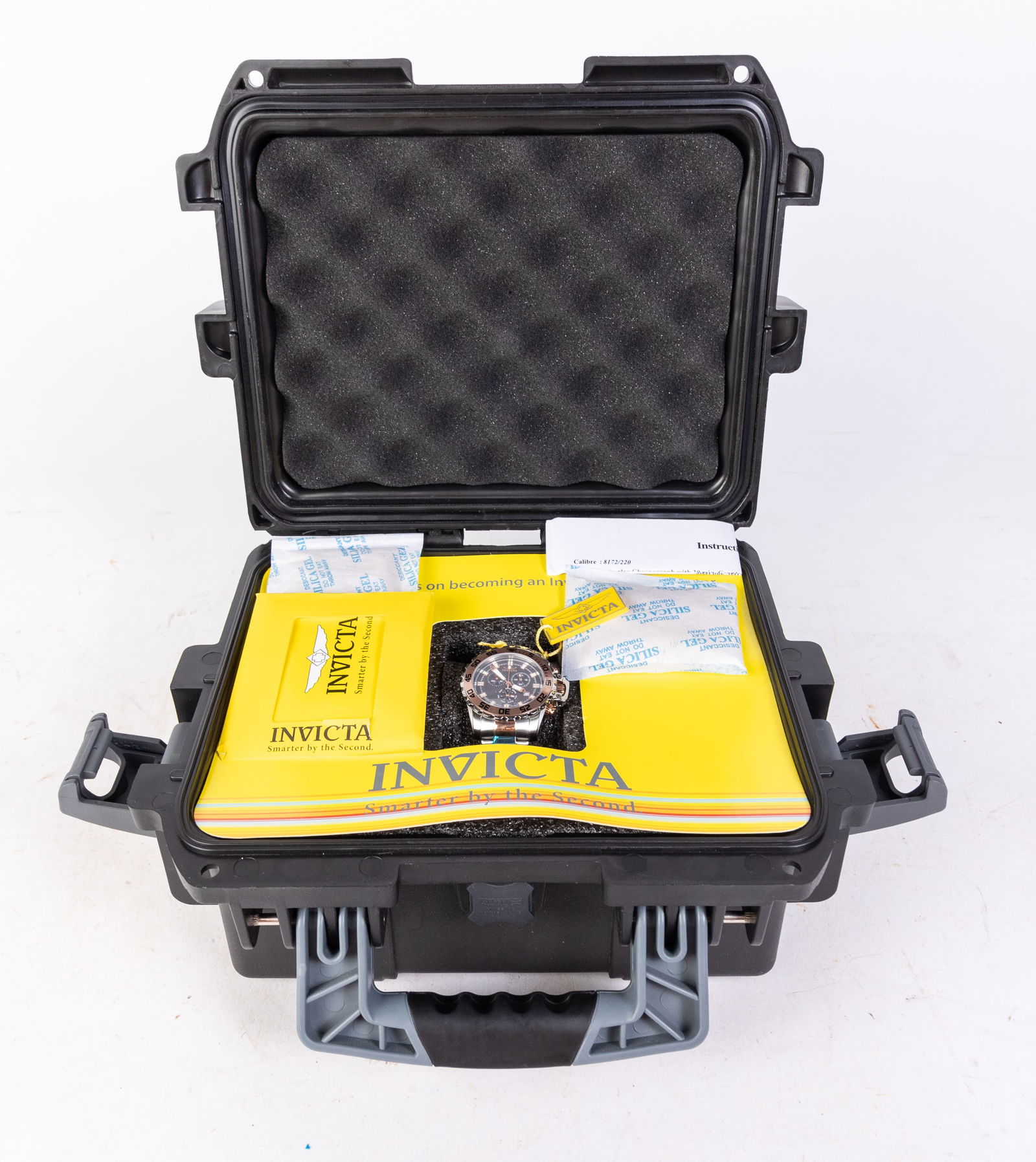 Invicta Pro Diver Men's Watch: Invicta Pro Diver Men's Watch, model #13629, stainless steel, Swiss Quartz movement, 100m water resistance Size 6" x 6" x 6" Literature Brooks Auction is not responsible for outbids. Questions? Call