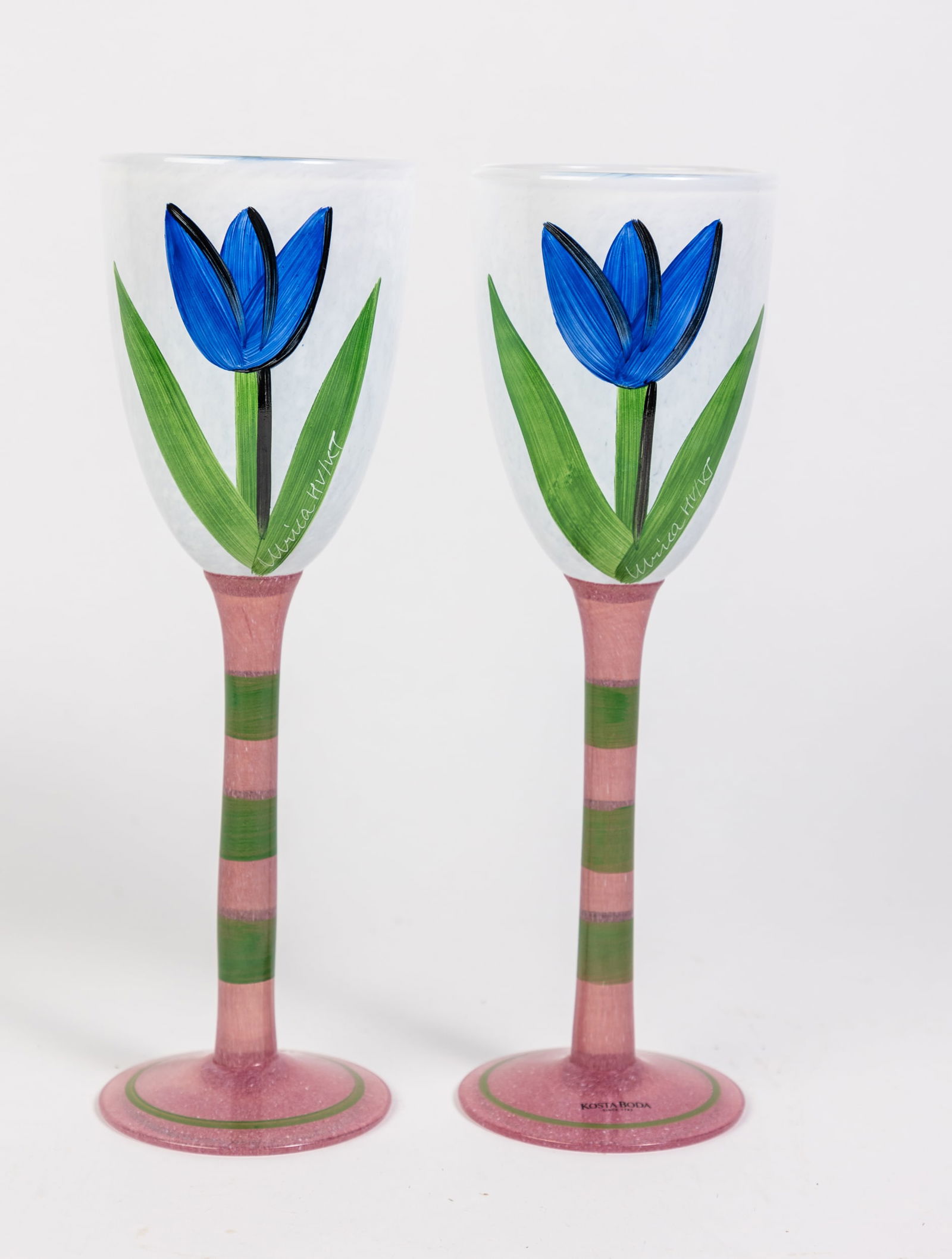 Pair of Ulrica Hydman-Vallien Tulipa Tulip Glass Stemmed Goblets: Pair of Ulrica Hydman-Vallien Tulipa Tulip Glass Stemmed Goblets Size 10" x 3" Literature Brooks Auction is not responsible for outbids. Questions? Call the office at (856) 694-2960 or email us dire