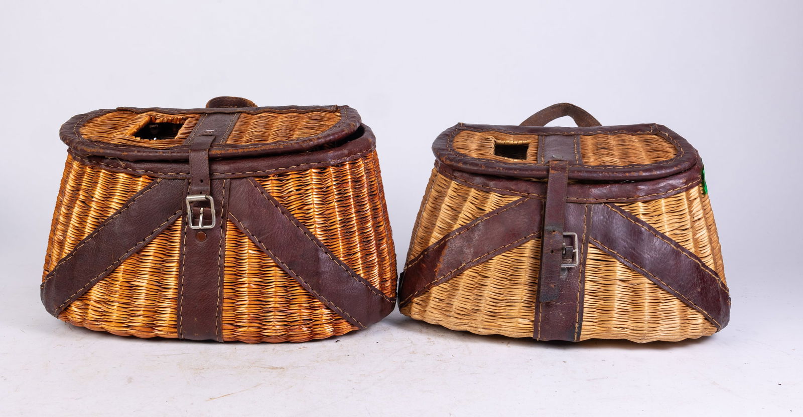 Two Vintage Creel Fishing Baskets (1 of 6)
