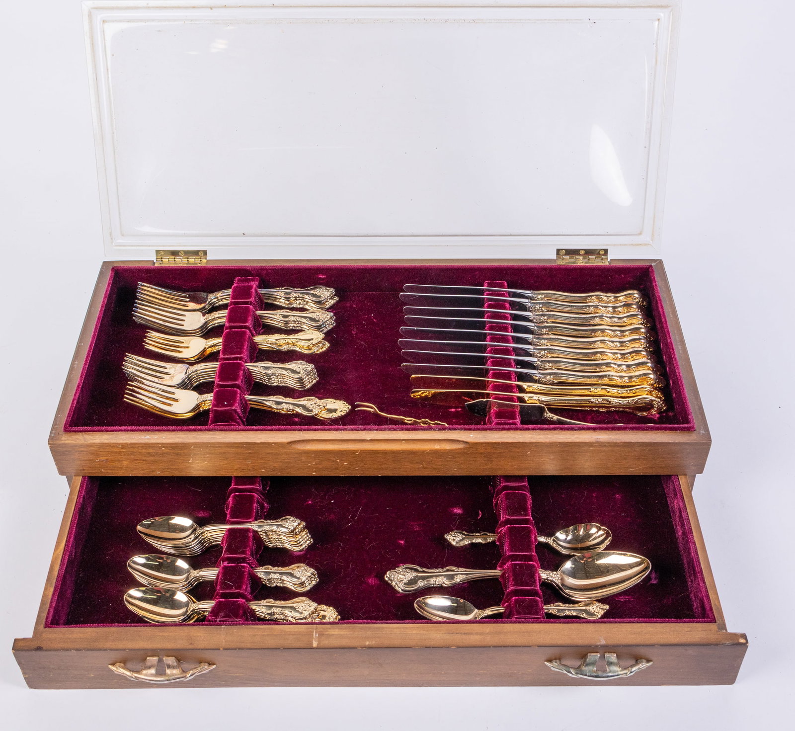 Gold Colored Flatware in Wood Case (1 of 7)