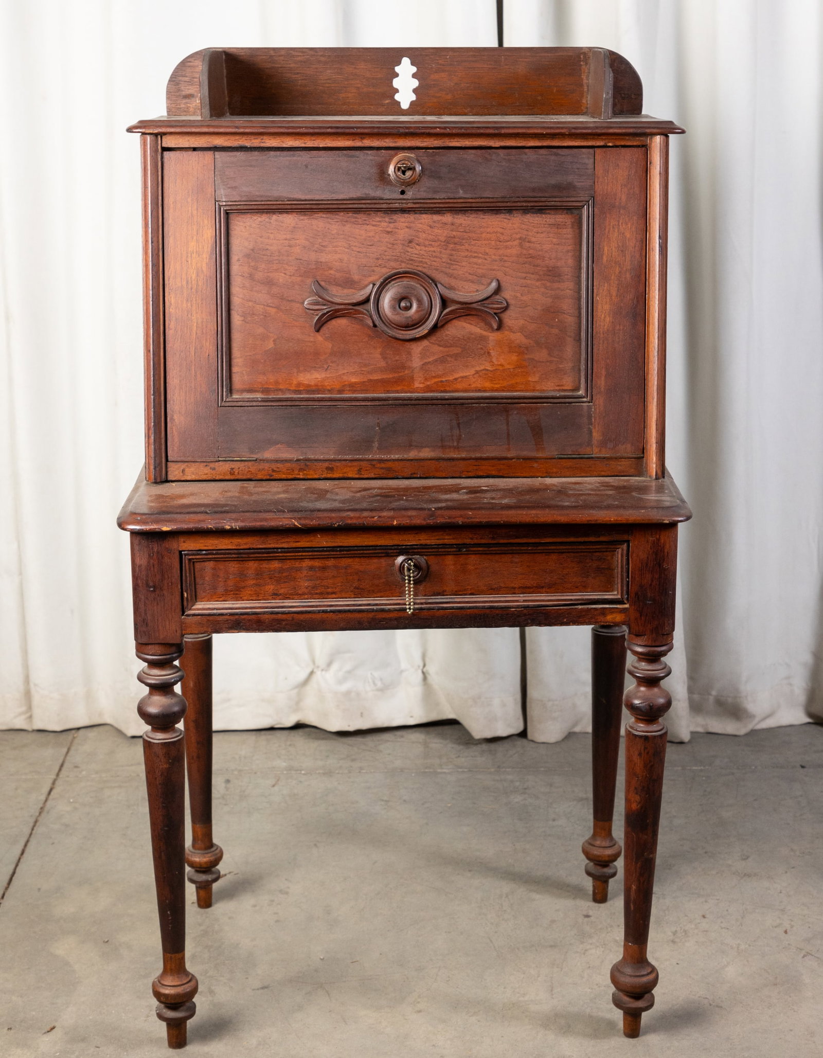 Antique Slant Front Secretary Desk: Antique Slant Front Secretary Desk, comes with keys for both drawer and desk Size 46" x 26" x 18" Literature Brooks Auction is not responsible for outbids. Questions? Call the office at (856) 694-29