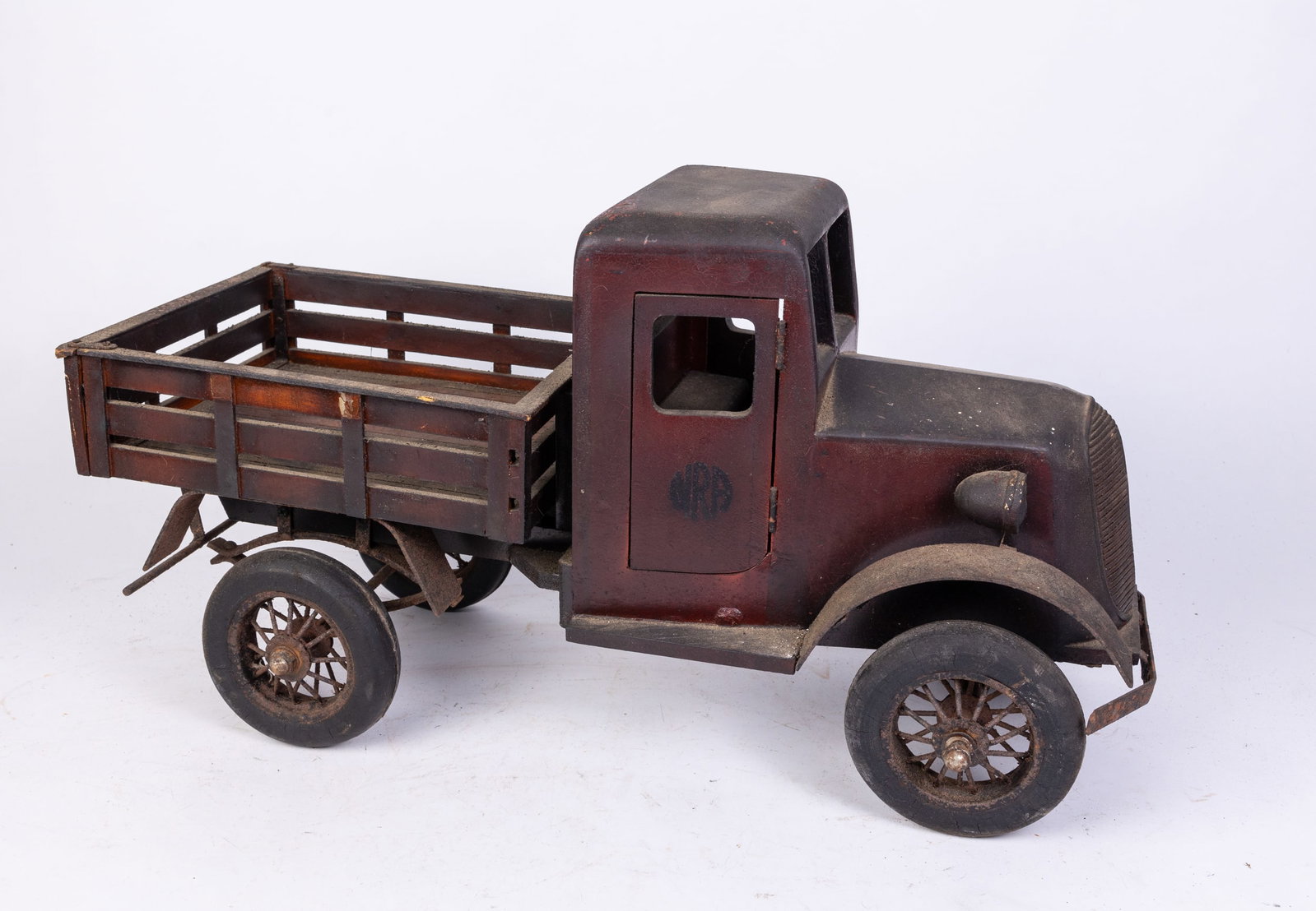 Friends of the NRA Wooden Toy Truck: Friends of the NRA Wooden Toy Truck, moderate wear and discoloration/dirt Size 13" x 12" x 10" Literature Brooks Auction is not responsible for outbids. Questions? Call the office at (856) 694-2960