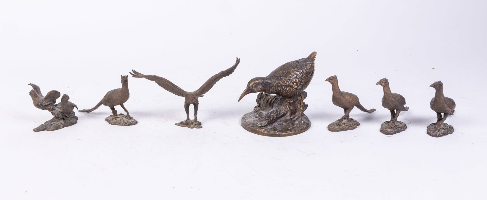 Bronze Avon Collectible Bird Figurines: Bronze Avon Collectible Bird Figurines Size 7" x 12" x 12" Literature Brooks Auction is not responsible for outbids. Questions? Call the office at (856) 694-2960 or email us directly at info@brooks.