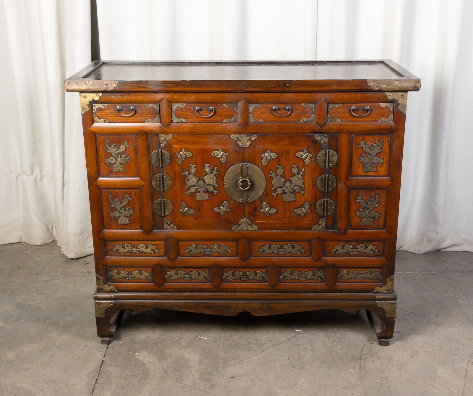 Oriental Accent Cabinet (1 of 7)