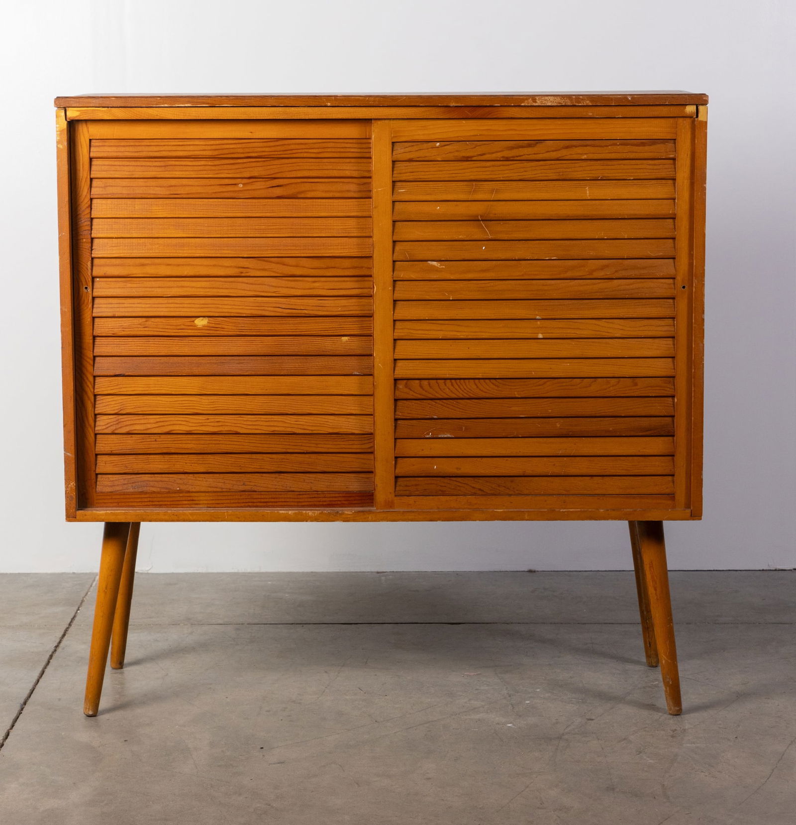 Vintage MCM Mid Century Modern MasterCraft Small Console (1 of 5)
