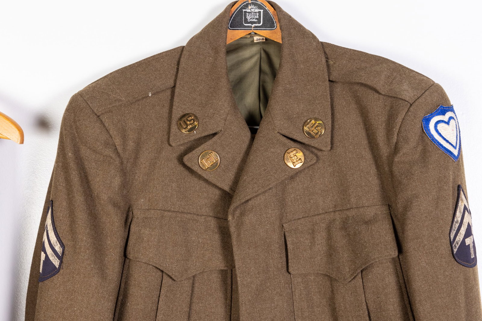 Vintage U.S. Military Uniform (1 of 2)