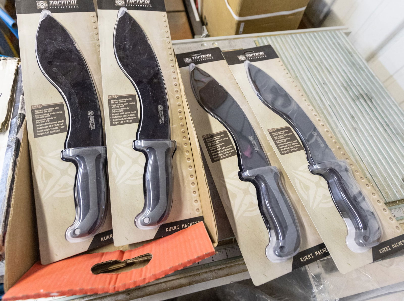 Lot of Machetes New in Packaging: Lot of Machetes New in Packaging
