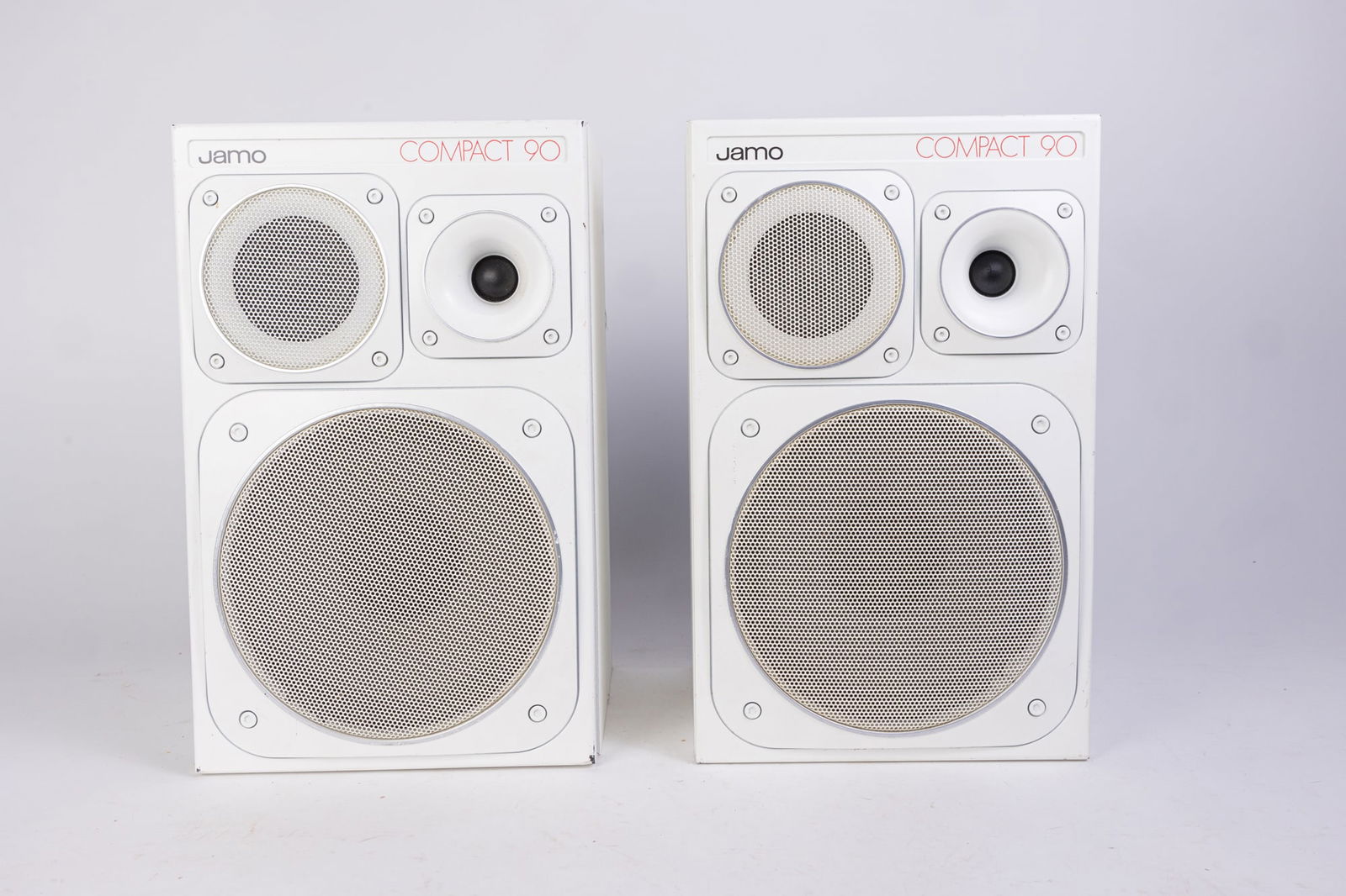 Pair of Jamo Compact 90 Speakers (1 of 7)