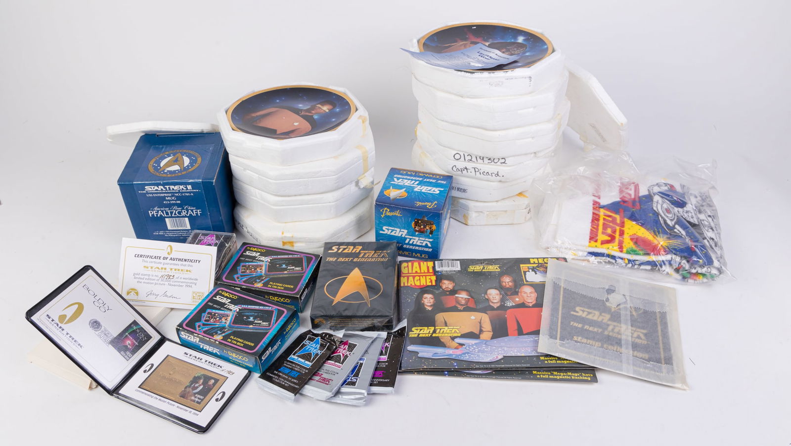 Star Trek: The Next Generation Assortment Lot (1 of 11)