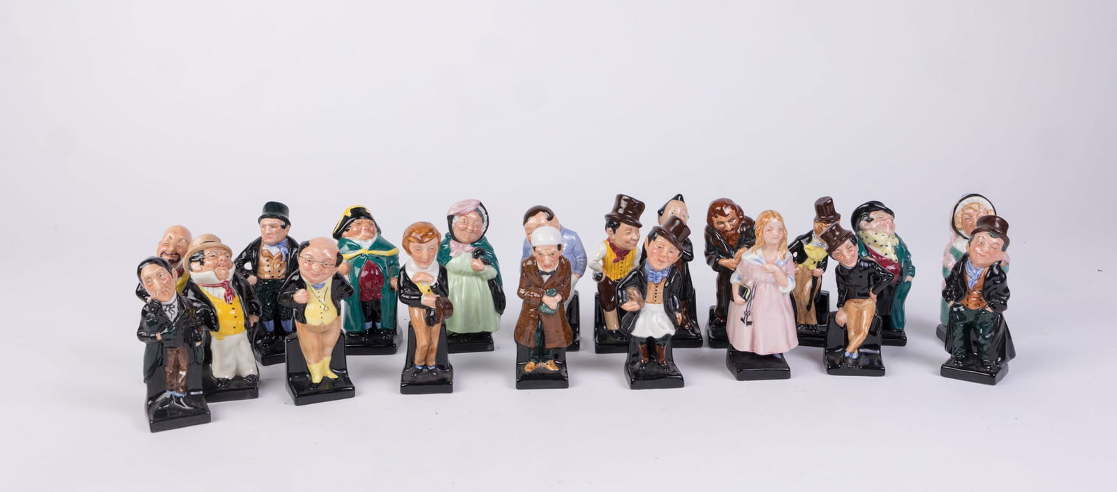 Large Lot of Royal Doulton Figurines (1 of 10)