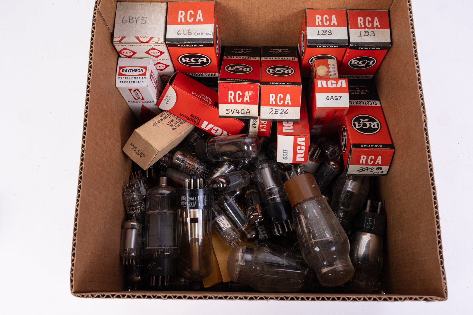 Large Collection of Vacuum Radio Tubes, Assorted Sizes and Types (1 of 5)