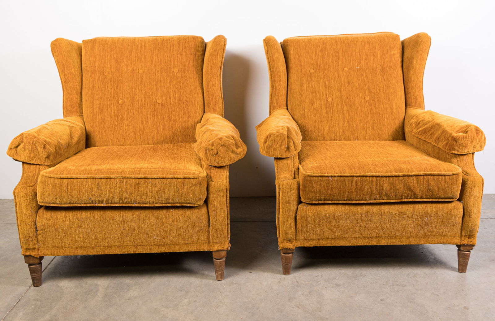 Pair of Mid Century Modern Ocher Upholstered Wingback Lounge Chairs MCM (1 of 7)
