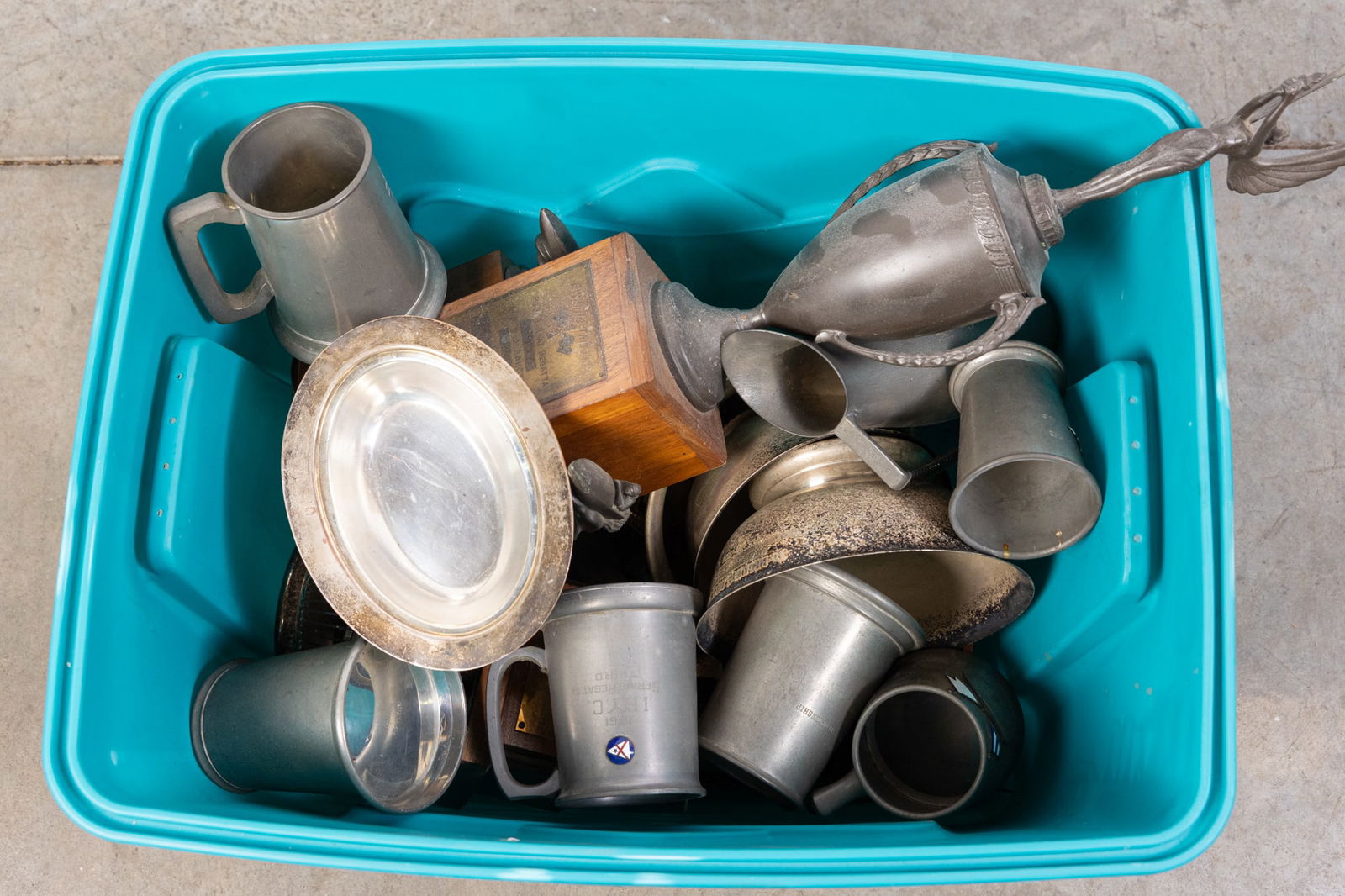 Large Lot of Vintage Trophies (1 of 5)