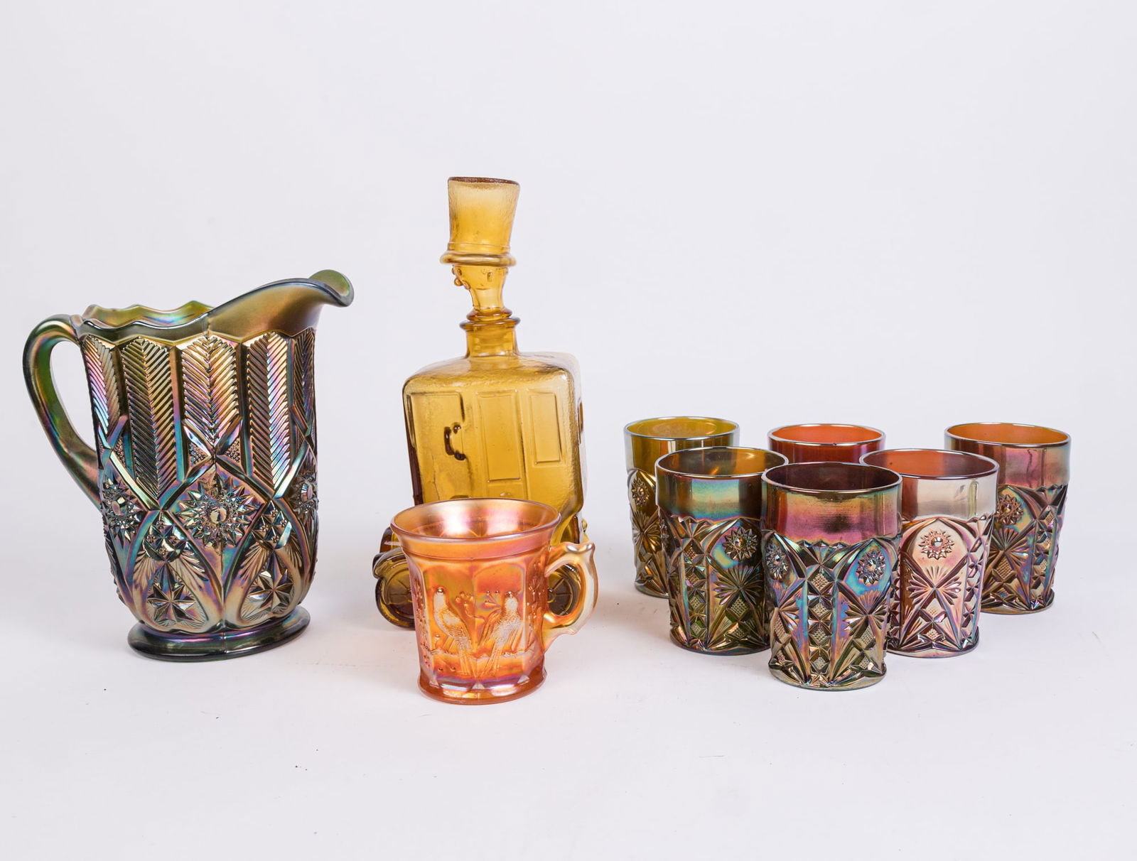 Lot of Vintage Carnival Glass (1 of 4)