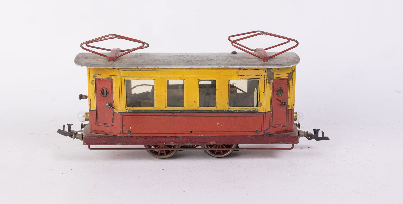 KB Vintage Tinplate Model Railroad Trolley (1 of 5)