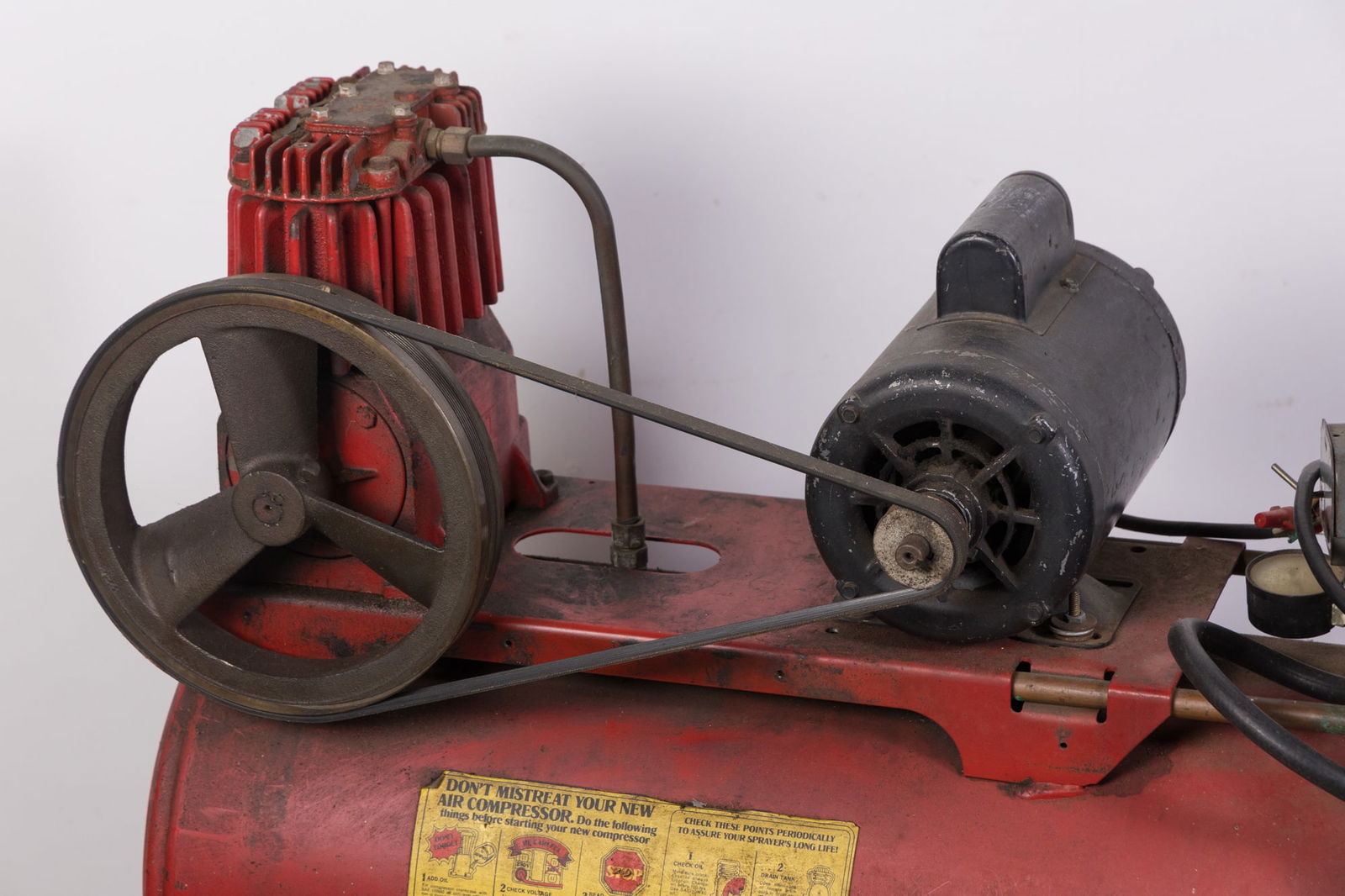 Sears Craftsman Electric Air Compressor (1 of 4)