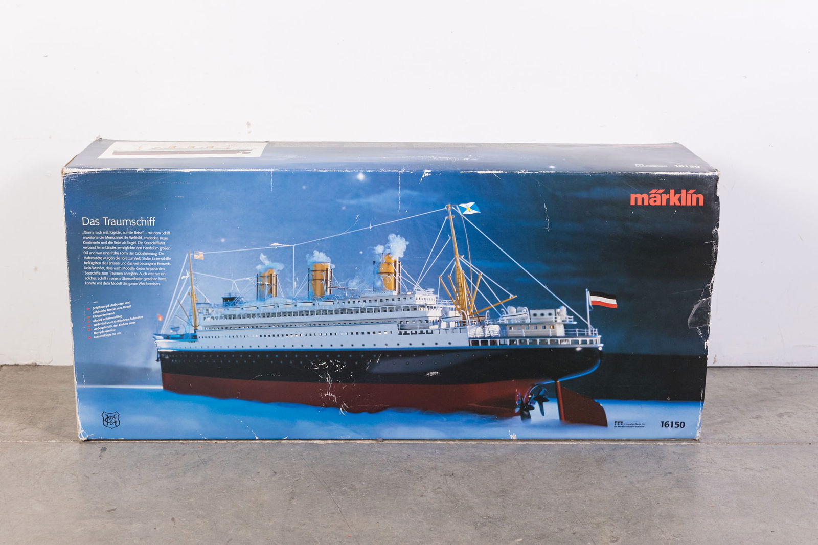 Marklin 161 Viktoria Passenger Ship in Box (1 of 8)