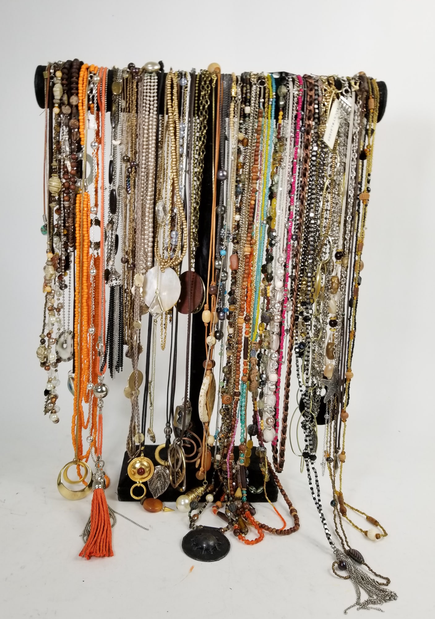 Jewelry Display of Long Necklaces: Jewelry Display of Long Necklaces Literature Brooks Auction is not responsible for outbids. Questions? Call the office at (856) 694-2960 or email us directly at info@brooks.auction. • Please rea