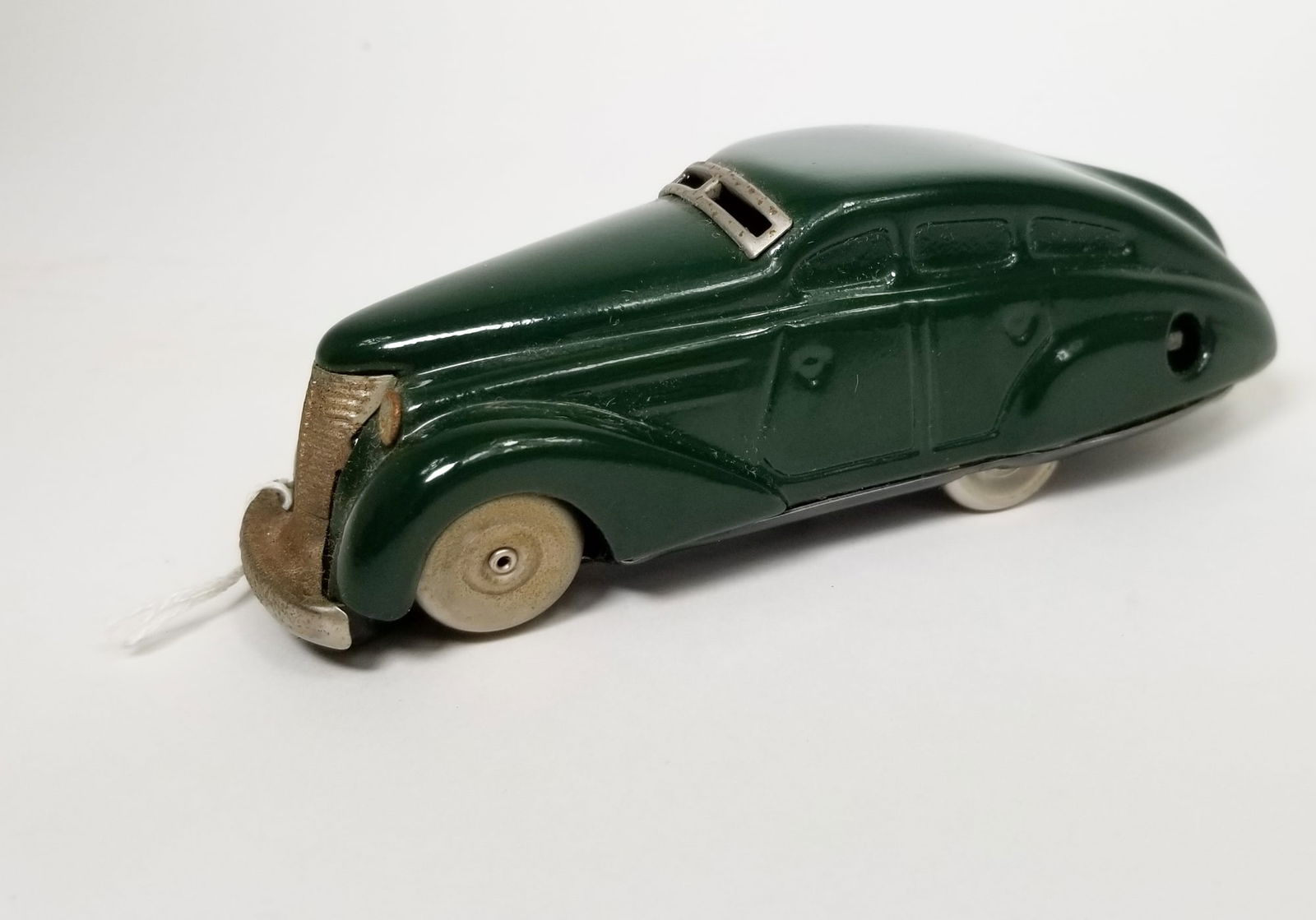 Schuco 1010 Maybach Wendelimousine in Dark Green (1 of 7)