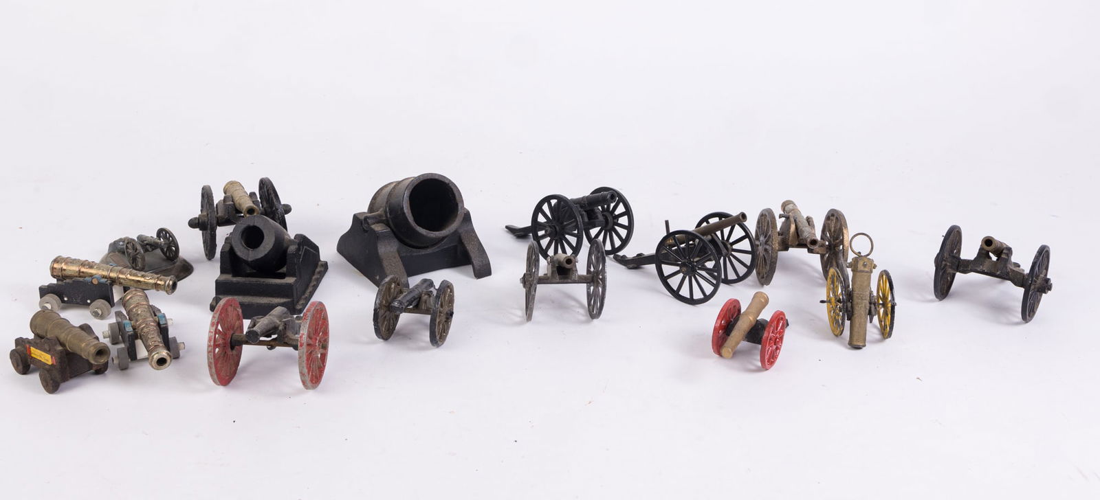 Vintage & Antique Cannon Toy Assortment (1 of 5)