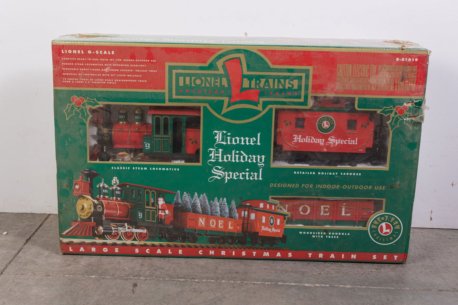 *New Unopened* Lionel 8-81019 Holiday Special Train Set G Scale (1 of 3)
