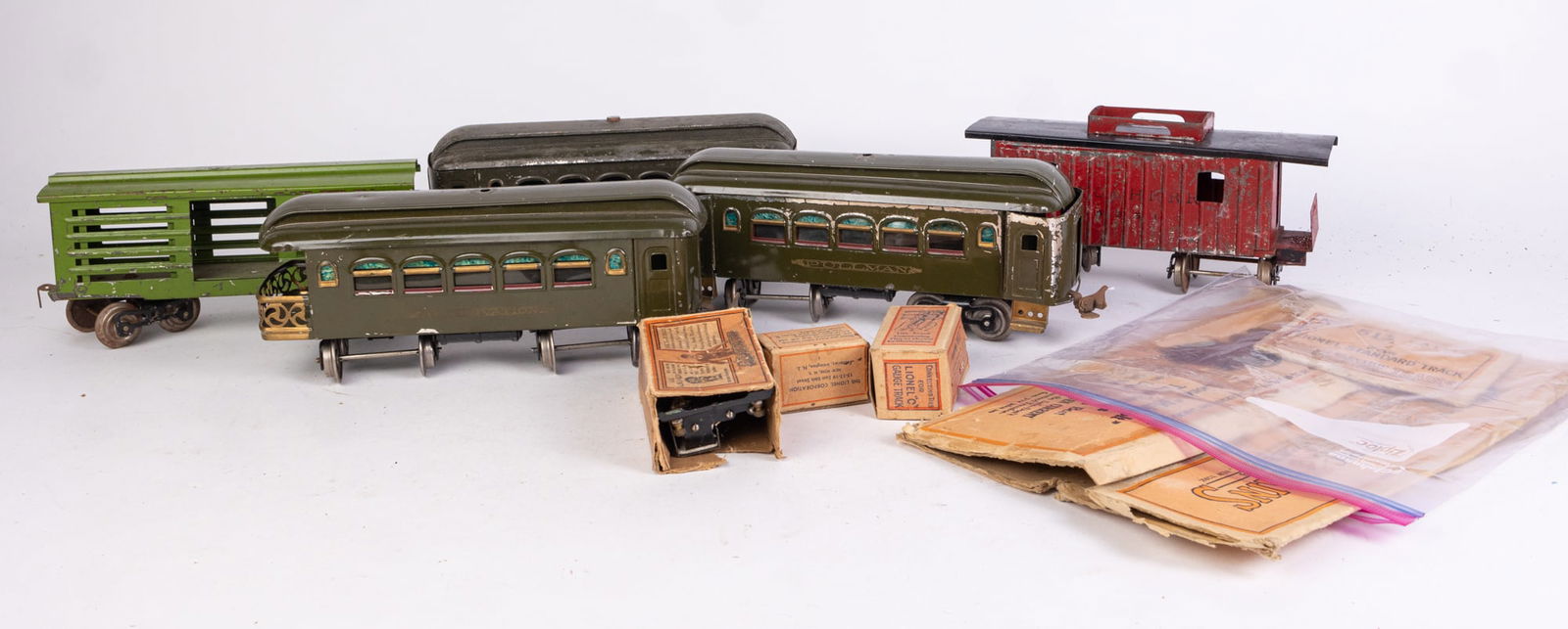 Lionel Prewar Standard Gauge Train Cars (1 of 9)