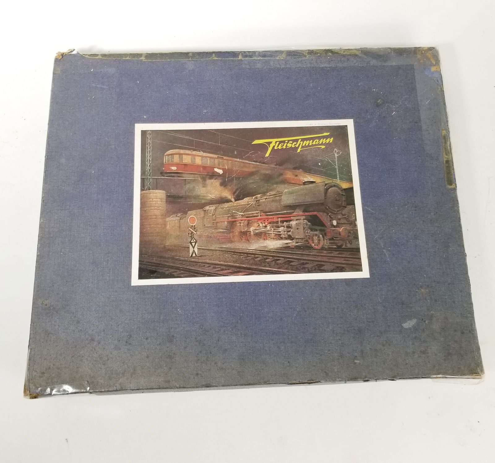 Fleischmann German HO Train Set in Box w/ Pennsylvania Pullman Passenger Cars (1 of 4)