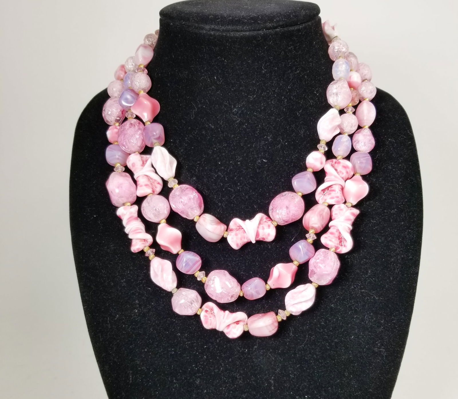 Vintage Hattie Carnegie Stone Necklace: Vintage Hattie Carnegie Stone Necklace Literature Brooks Auction is not responsible for outbids. Questions? Call the office at (856) 694-2960 or email us directly at info@brooks.auction. • Plea