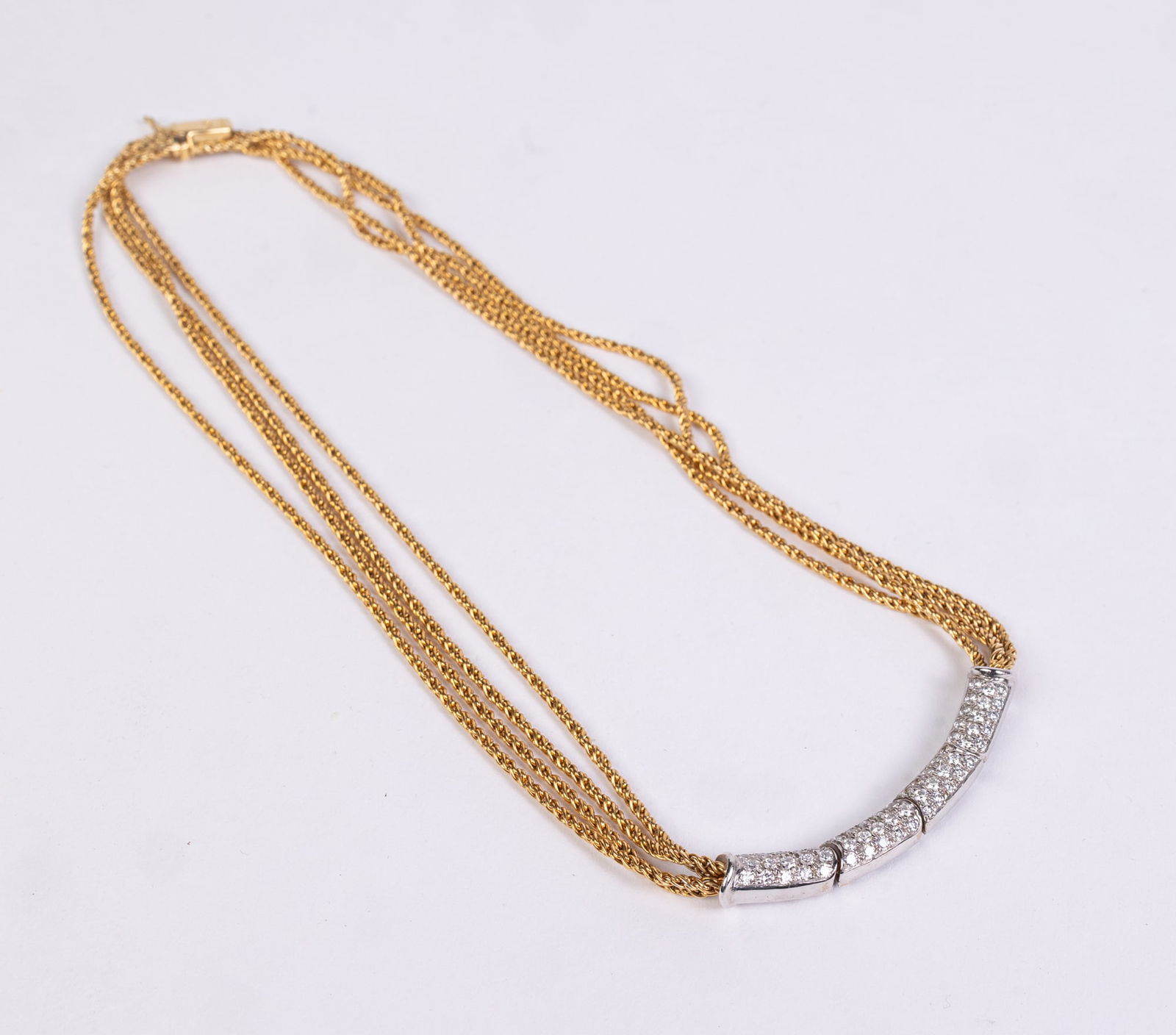 18KY Diamond Necklace (1 of 7)