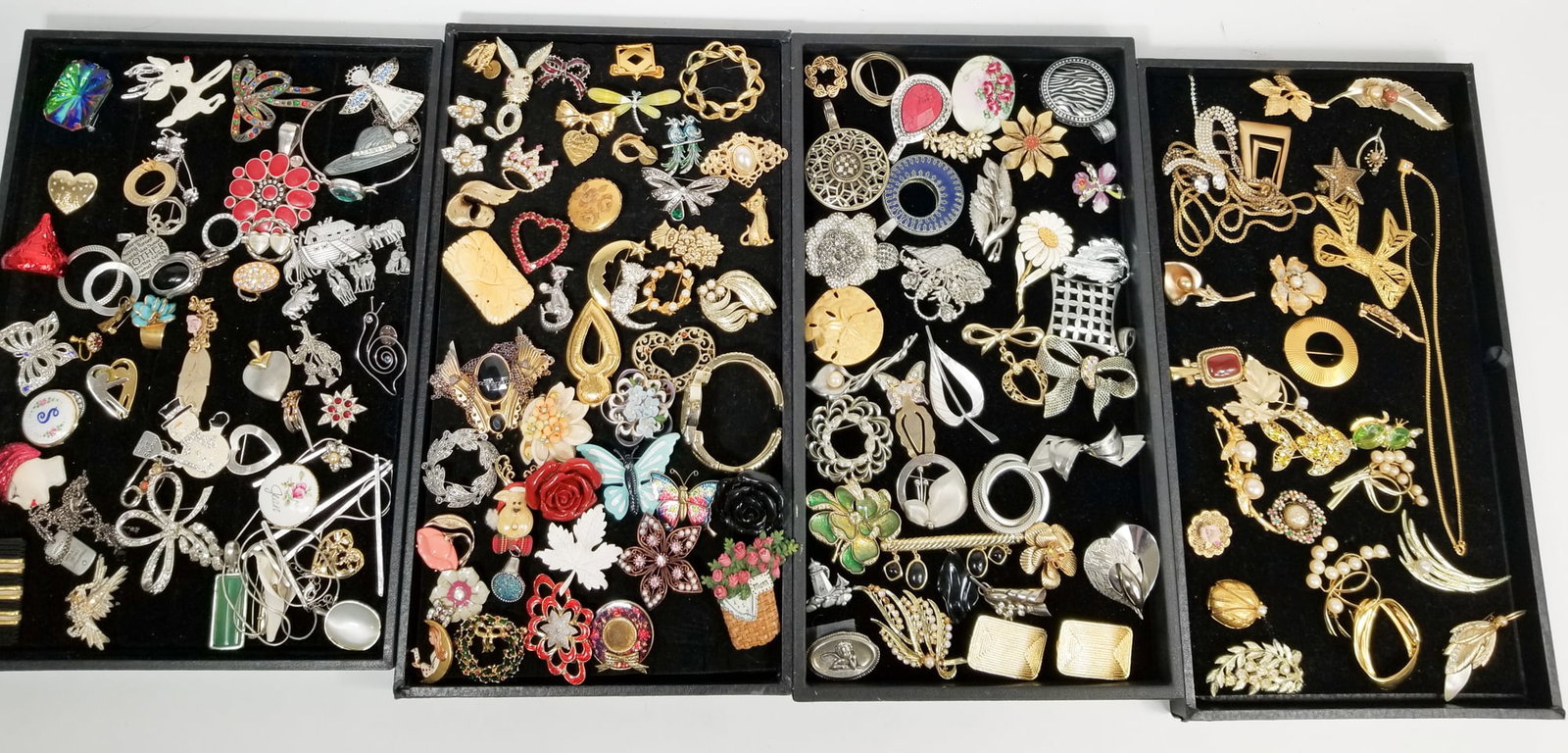 Assorted Costume Jewelry: Assorted Costume Jewelry, trays are not included with lot Literature Brooks Auction is not responsible for outbids. Questions? Call the office at (856) 694-2960 or email us directly at info@brooks.auc