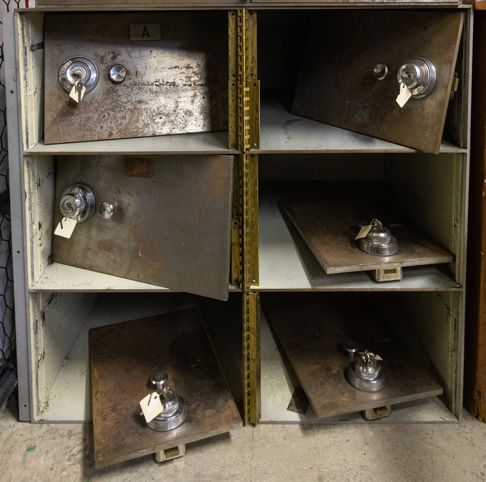 Vintage Industrial Six Unit Key Safe: Vintage Industrial Six Unit Key Safe Size 36" w x 24" d x 34" h Literature Brooks Auction is not responsible for outbids. Questions? Call the office at (856) 694-2960 or email us directly at info@br