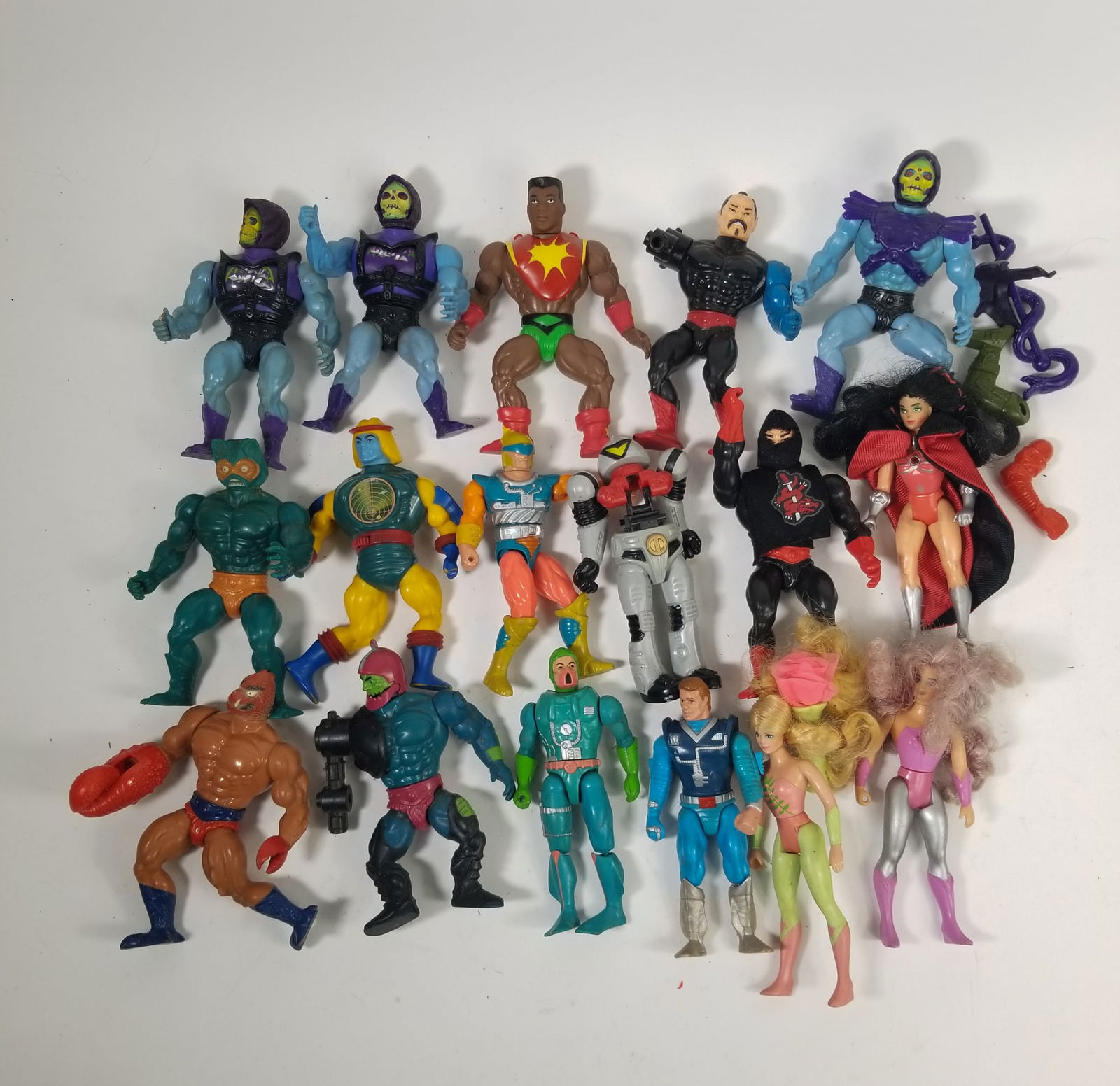 Vintage MOTU He-Man/She-Ra Action Figure Assortment (1 of 3)
