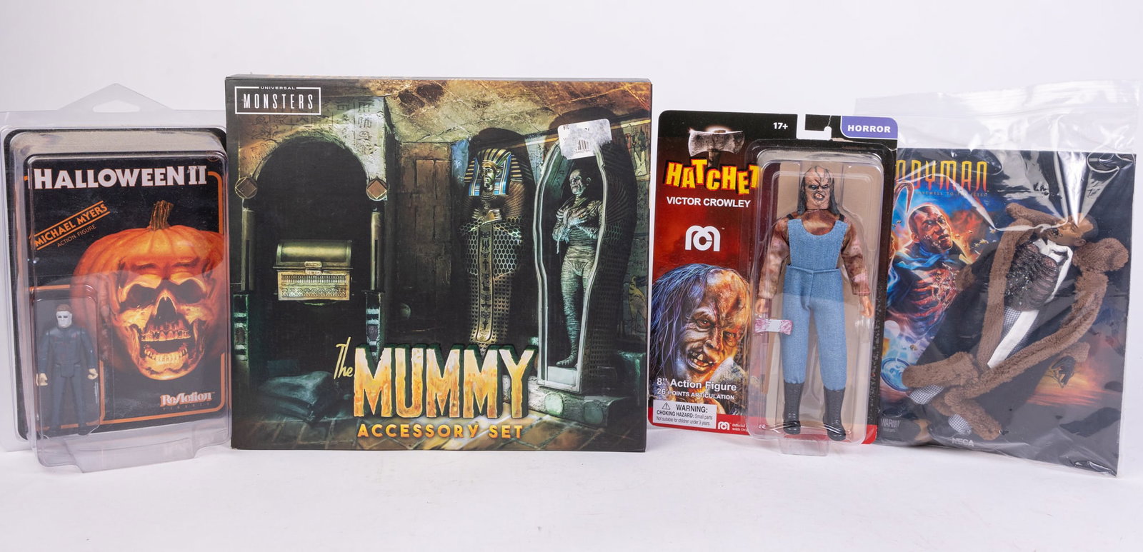 Horror Action Figures Featuring Halloween & Candyman (1 of 6)