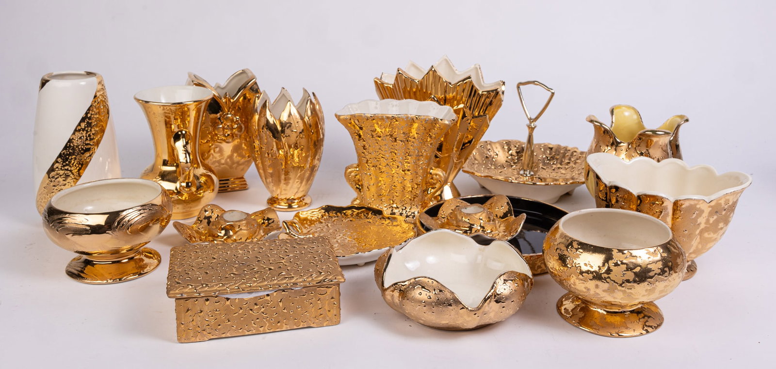 Weeping Gold Vintage Decorative Porcelain: Weeping Gold Vintage Decorative Porcelain Size 7" x 12" x 12" (box size) Literature Brooks Auction is not responsible for outbids. Questions? Call the office at (856) 694-2960 or email us directly a