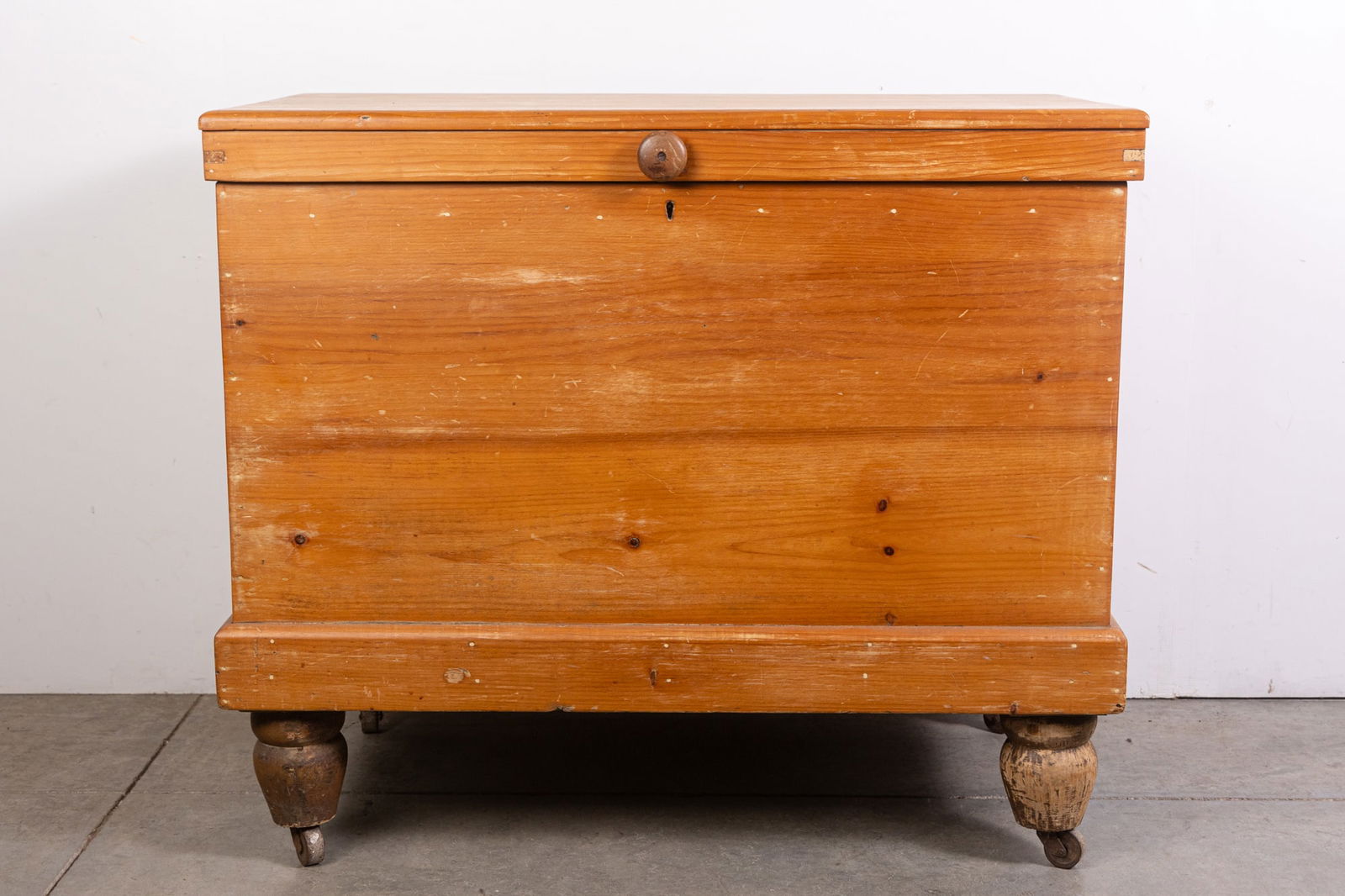 Antique D. Eddy & Sons "Eddy" Pine Refrigerator Icebox with Galvanized Insert (1 of 8)