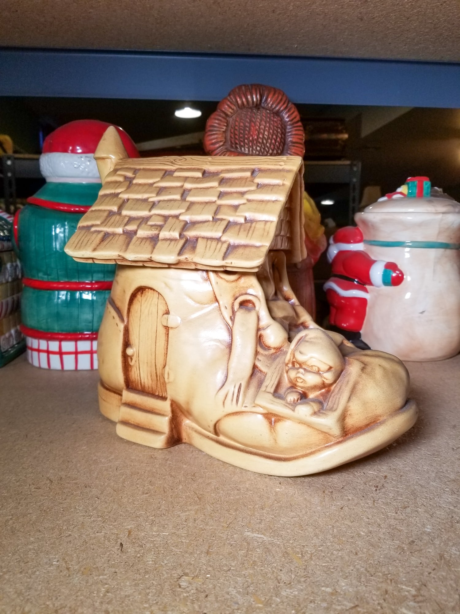 Shoe House Cookie Jar: Shoe House Cookie Jar Size 10" Literature Brooks Auction is not responsible for outbids. Questions? Call the office at (856) 694-2960 or email us directly at info@brooks.auction. • Plea